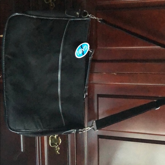 GNBI crossbody sachel - Picture 3 of 3